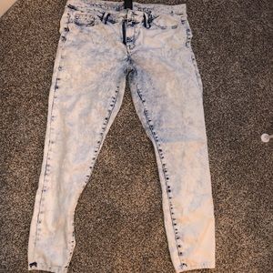White/ blue Wash jeans